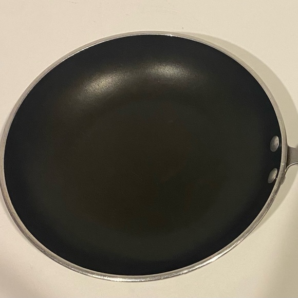 Faberware Commercial Cookware Pan NonStick Aluminum 10” - Picture 6 of 8